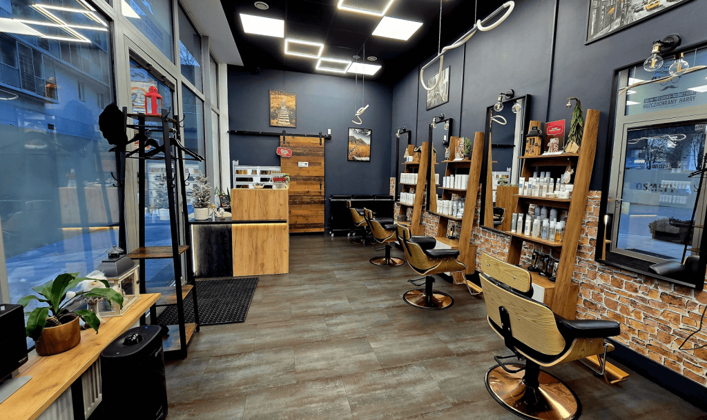 Fryzjer Warszawa Wola – salon dla całej rodziny Salon fryzjersko-kosmetyczny Rozczochrany Harry